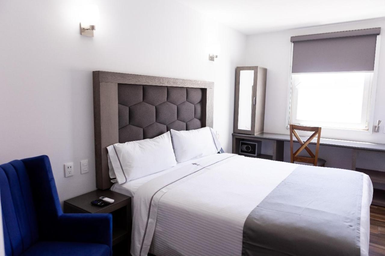 Hotel Bugari Aeropuerto Guadalajara 3*