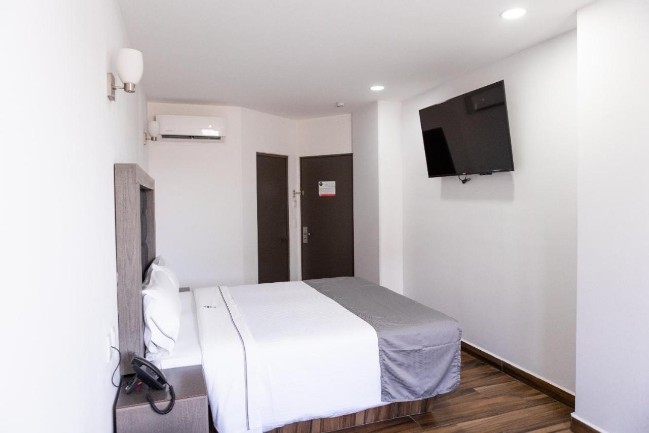 Bugari Aeropuerto Guadalajara Hotel Las Pintas