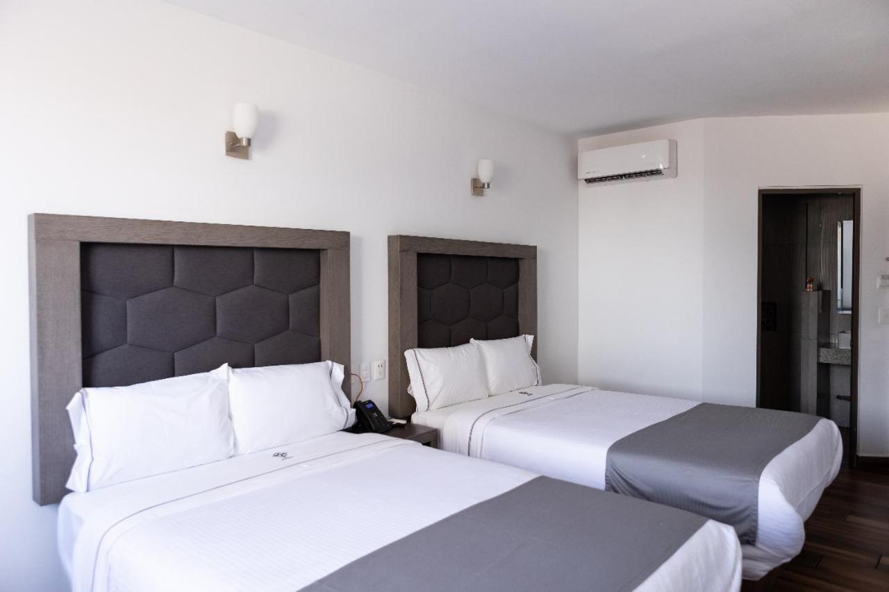 Hotel Bugari Aeropuerto Guadalajara
