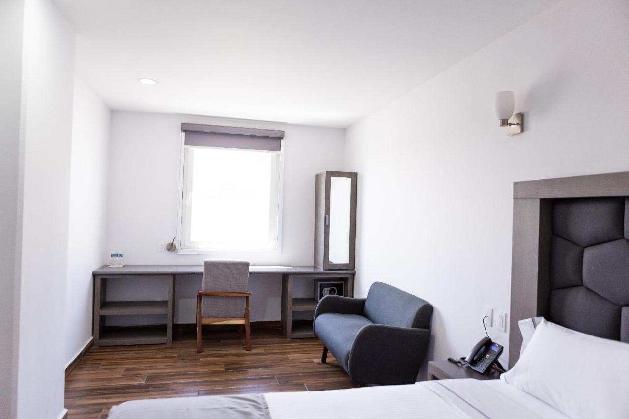 Hotel Bugari Aeropuerto Guadalajara